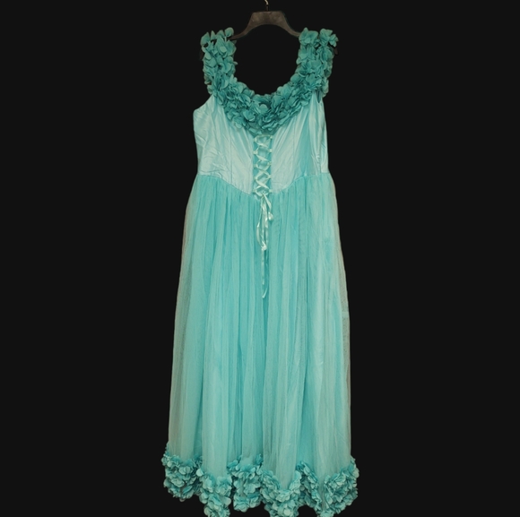 None Dresses & Skirts - *SALE* NWOT Princess Gown Size 2X/3X (estimated)